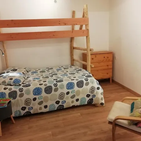 Vila Le Retour A La Terre